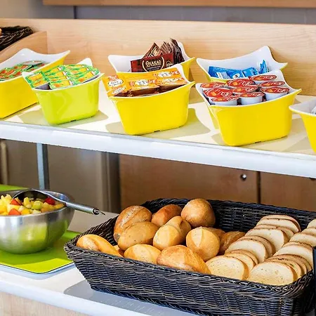 Ibis Budget Airport Hotel