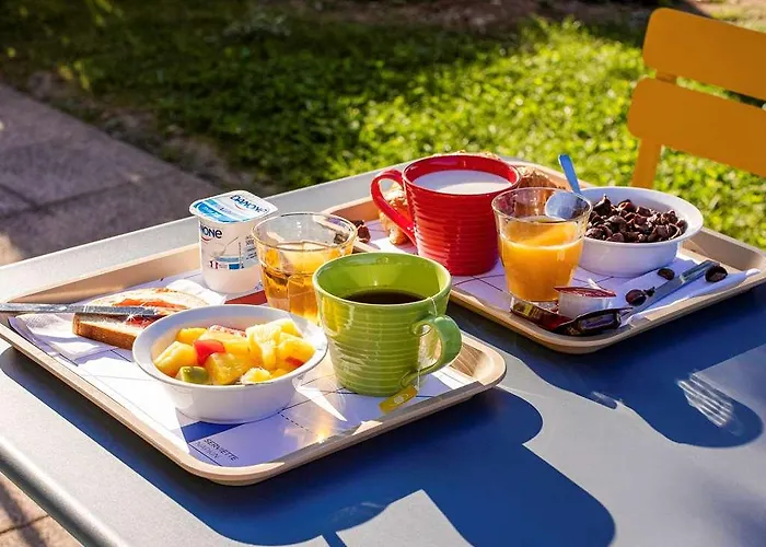 Hotel Ibis Budget Airport *