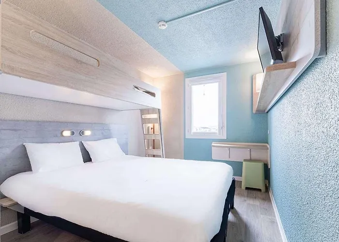 Ibis Budget Airport Hotel *