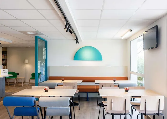 Ibis Budget Airport Hotel *